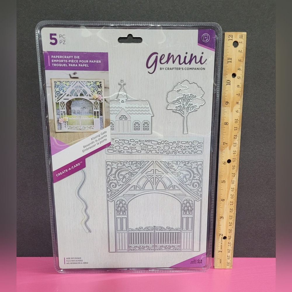 Crafter's Companion Create-A-Card 5 Pc Kissing Gate Die Set (0077)